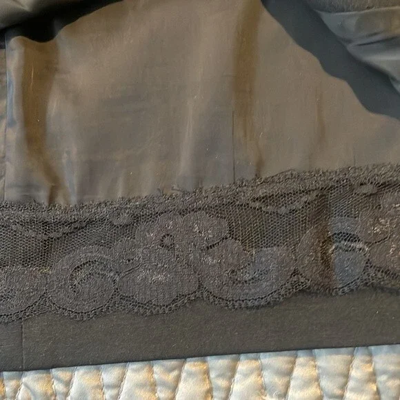 Trina Turk Black Skirt Size 8 - Picture 2 of 12